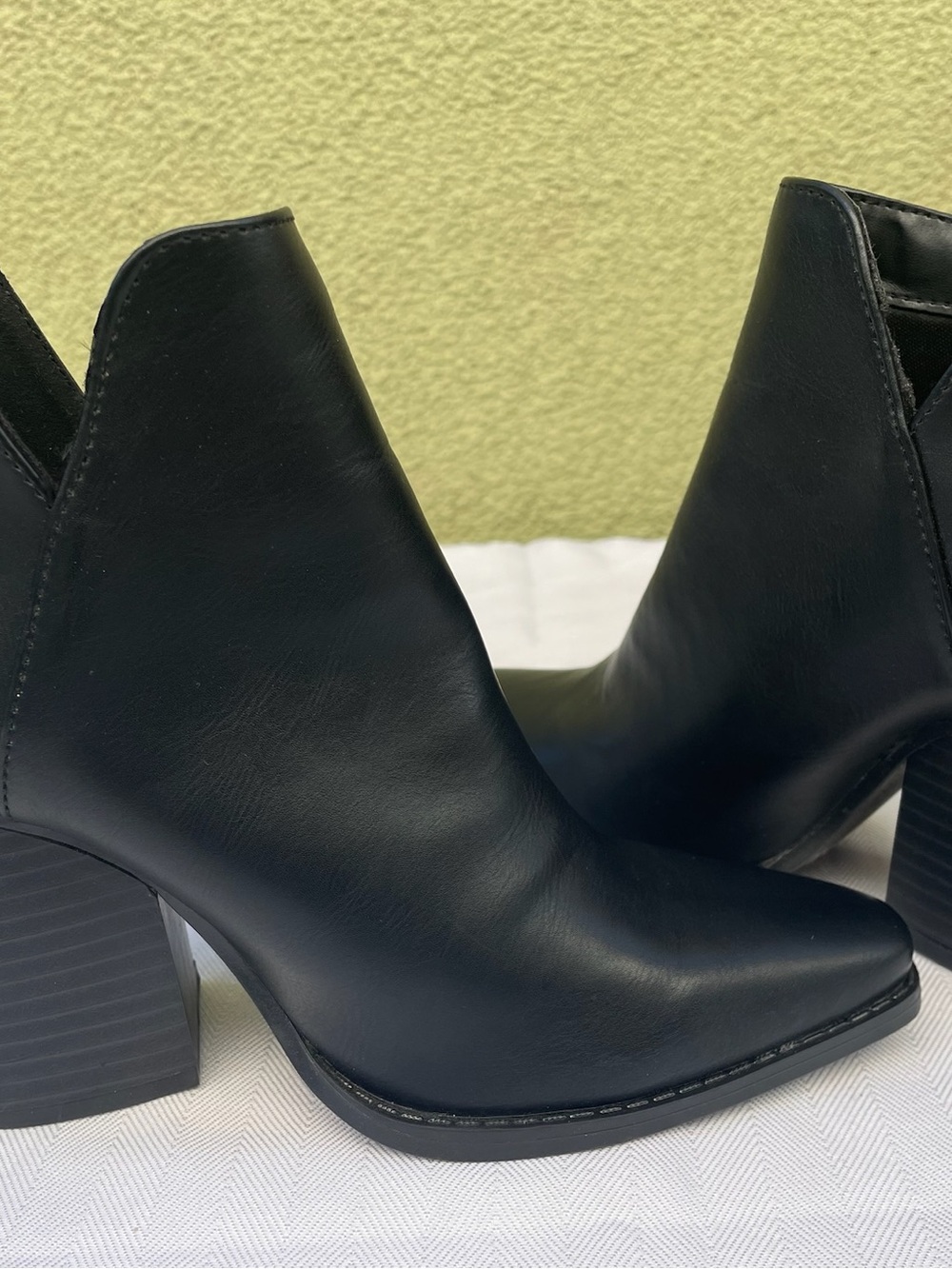 Women’s Black Leather Pointed Ankle Boot with Block Heel